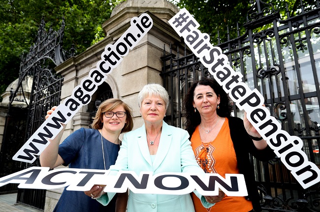 Orla O’Connor of the National Women’s Council, Marie O’Toole of the Irish Countywomen’s Association and Lorraine Fitzsimons of Age Action urging support for our petition for a fair State Pension. 